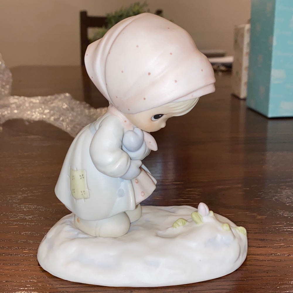 Precious Moments figurine